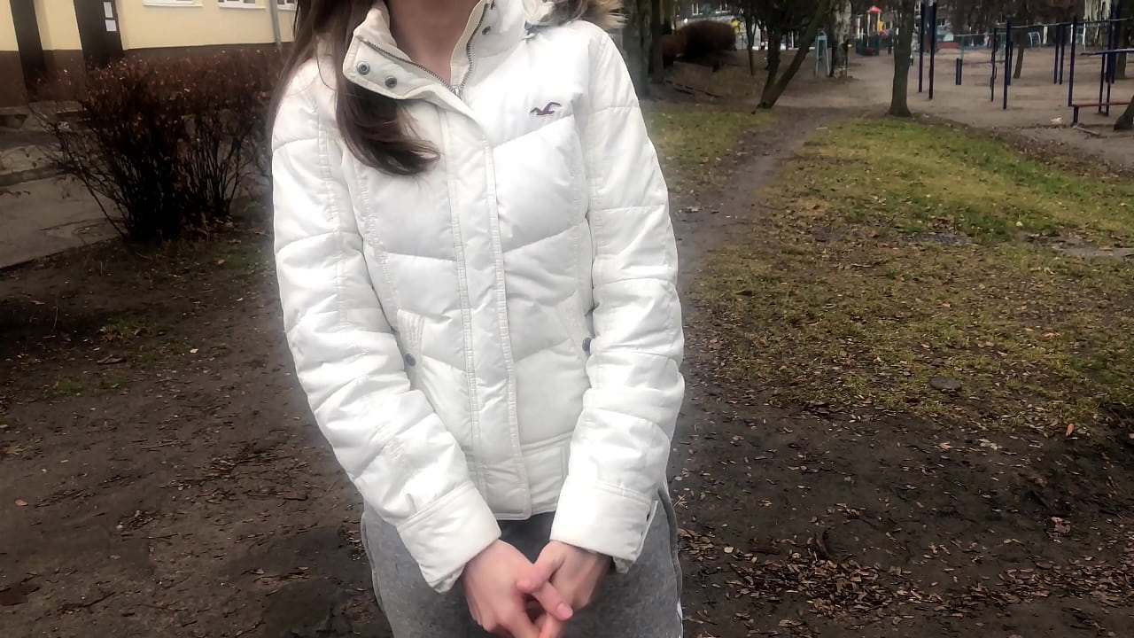 זר בשביל הכסף נשאב ונדפק. חובבן רוסי. עם דיבורים.